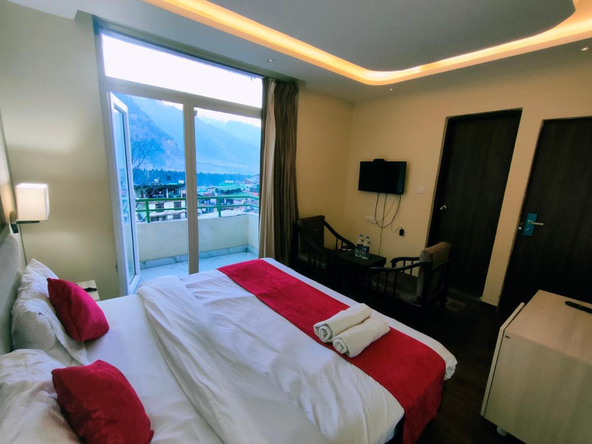Hotel Royal Residency Manāli エクステリア 写真