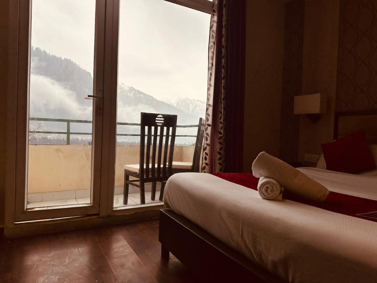 Hotel Royal Residency Manāli エクステリア 写真
